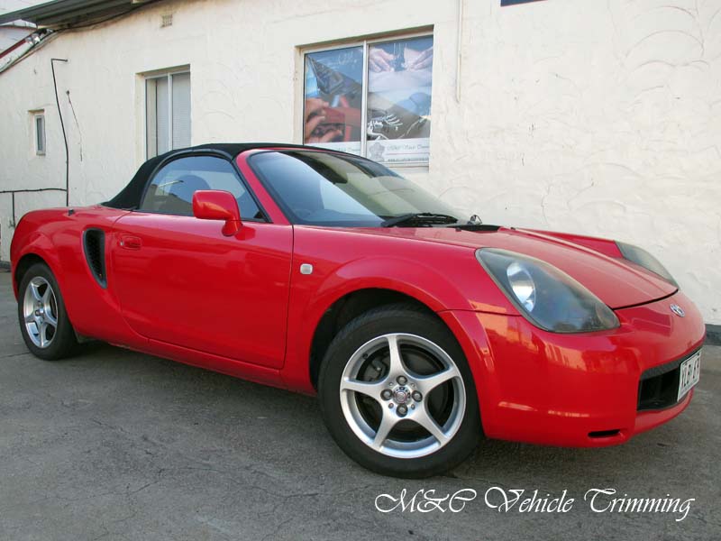 Toyota MR-2 Spyder 2000 Convertible